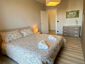 Elegante Appartamento Tre Amis - Doppio Garage & Free WiFi - AC